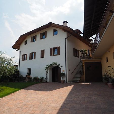 Ferienwohnungen Luggin Caldaro Exterior foto